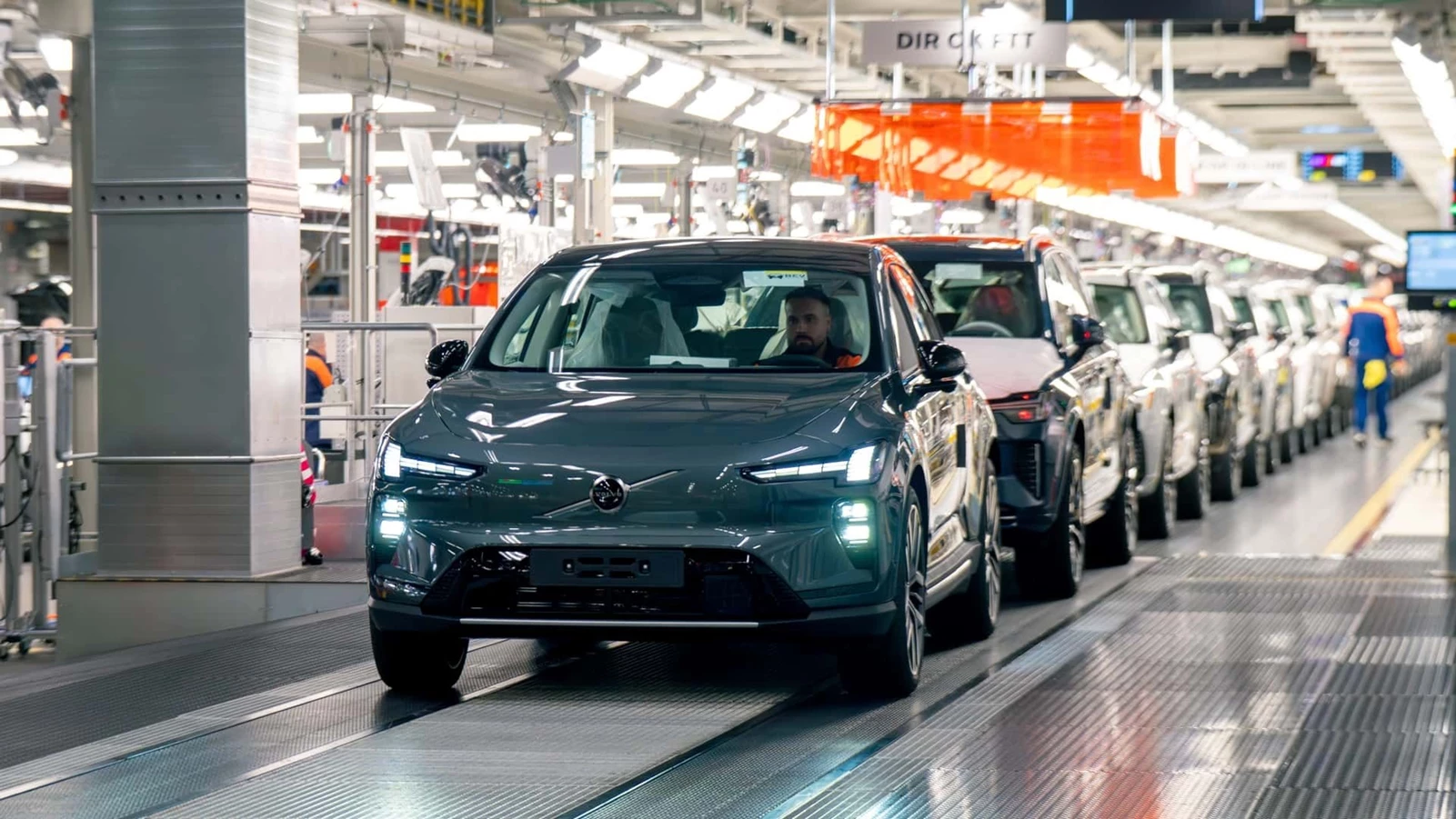 Volvo EX60 γραμμή παραγωγής