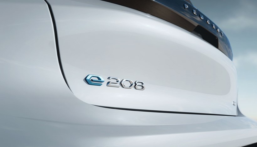 Αυτό είναι το νέο ηλεκτρικό Peugeot e-208