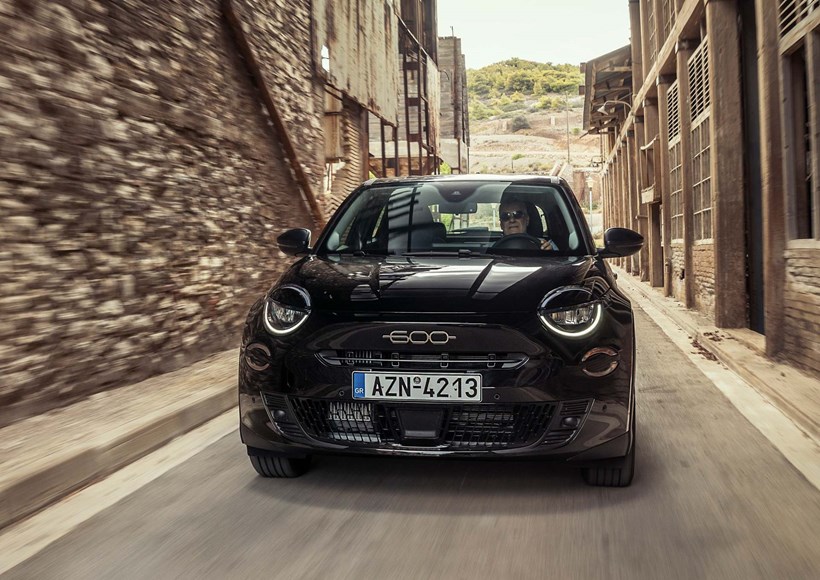 FIAT 600 Hybrid δοκιμή