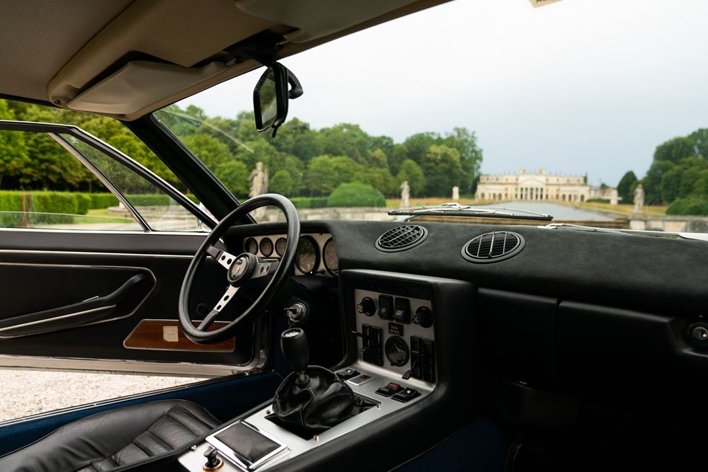 Lamborghini Espada 400 GT