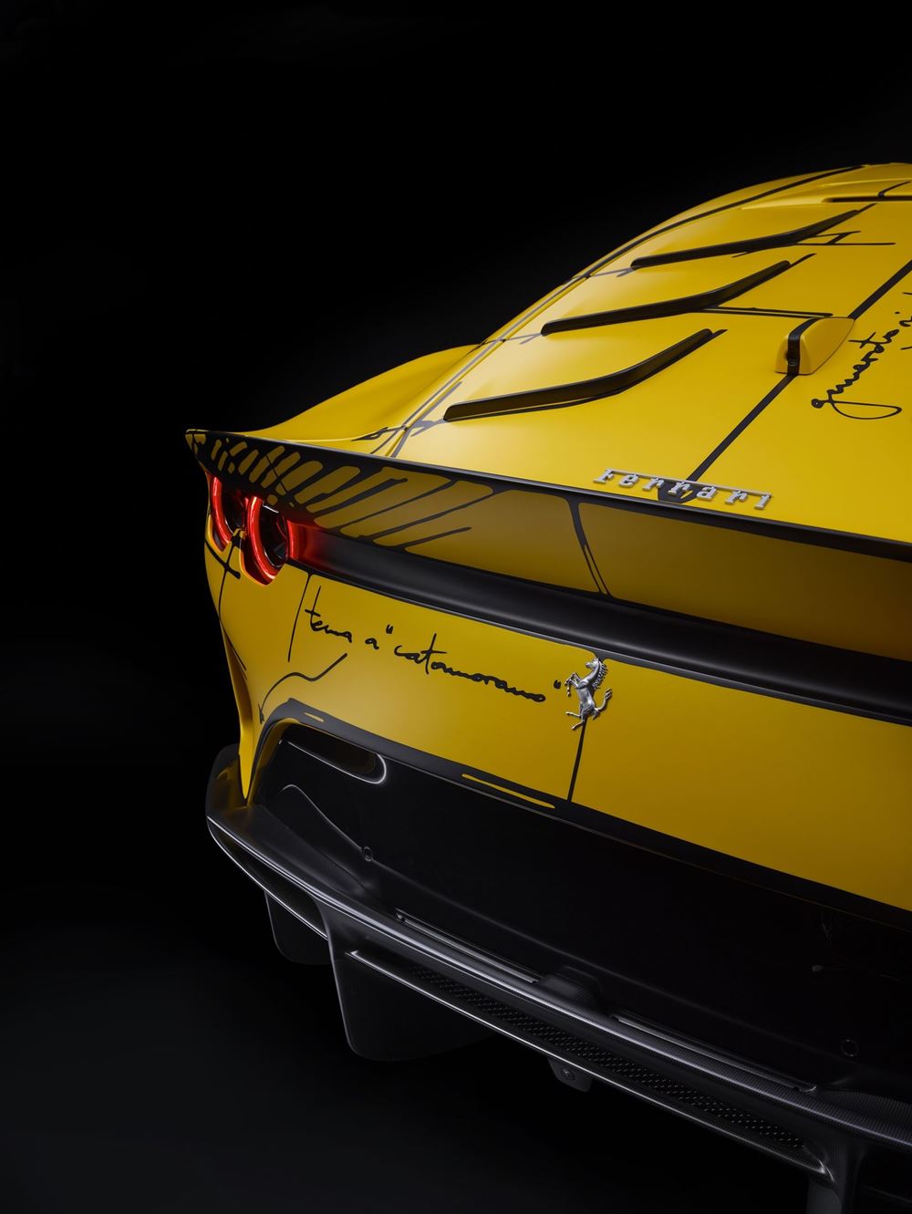 Ferrari 812 Competizione Tailor Made