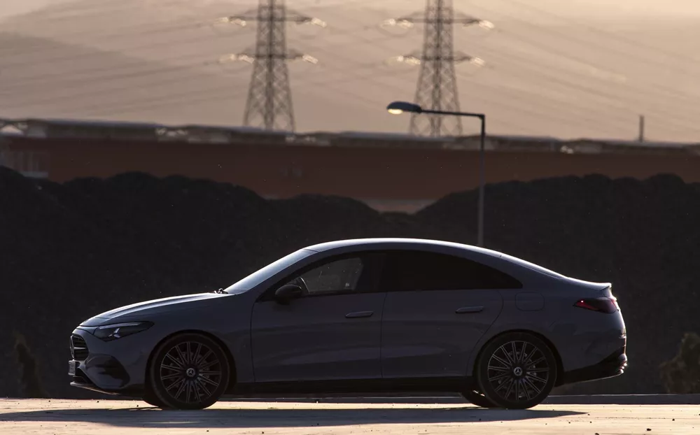Mercedes-Benz CLA 200