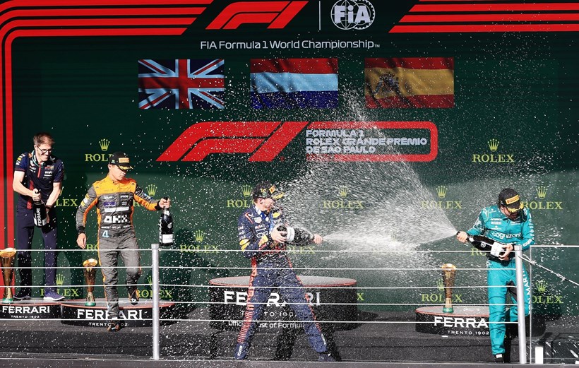F1 σαμπάνια Ferrari Trento
