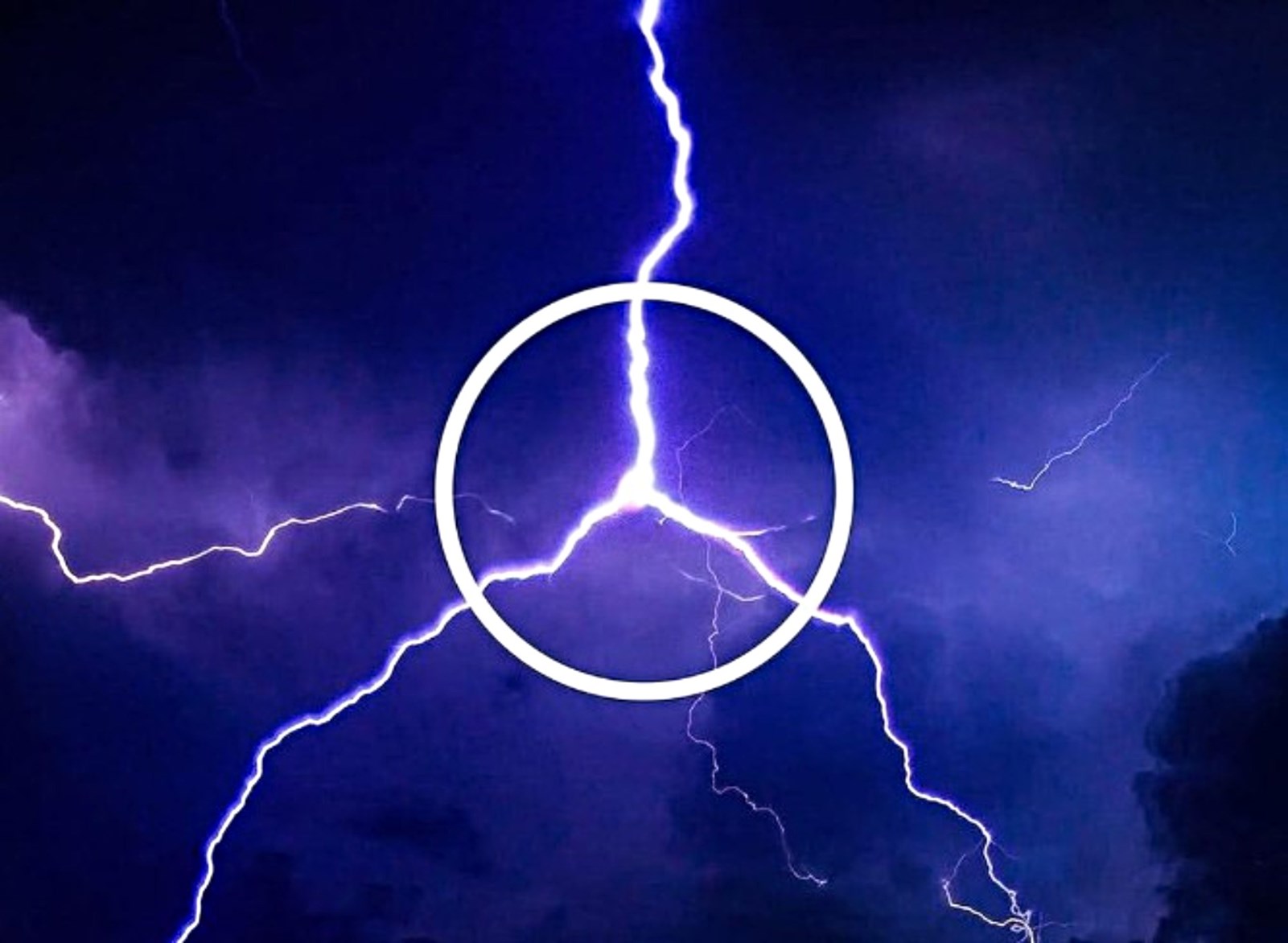 Mercedes διαφημιστική καμπάνια
