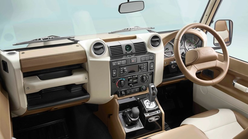 Land Rover Defender V8 Soft Top