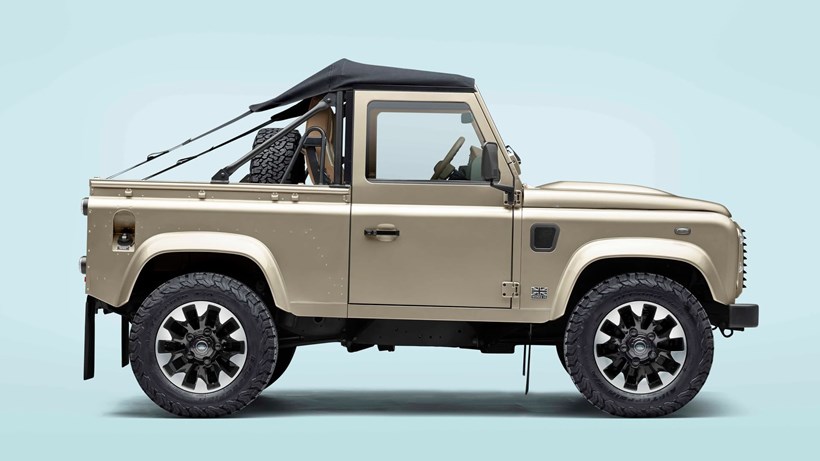 Land Rover Defender V8 Soft Top