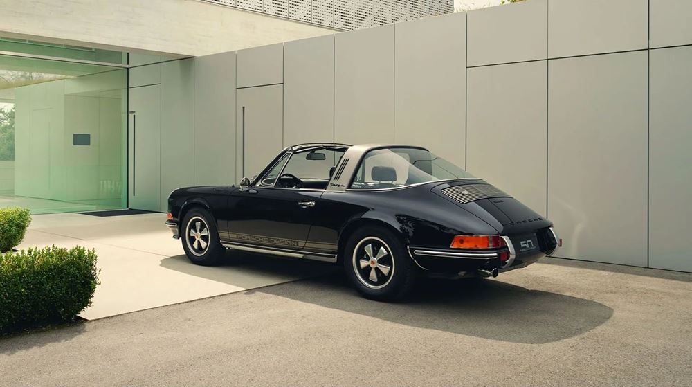 Porsche 911 Targa Auction