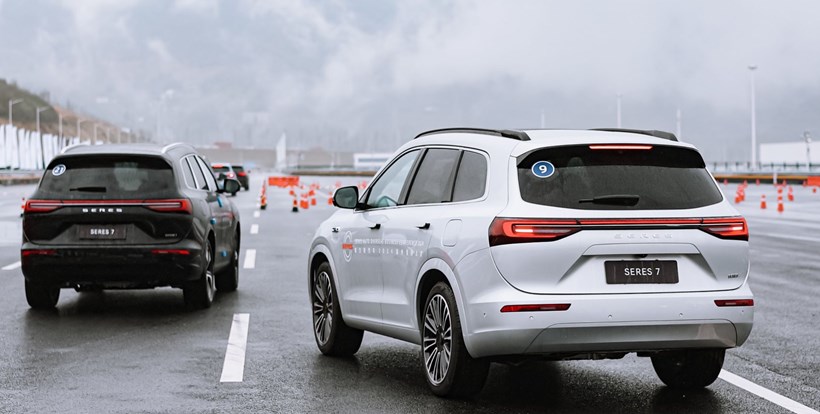 Seres 7 SUV