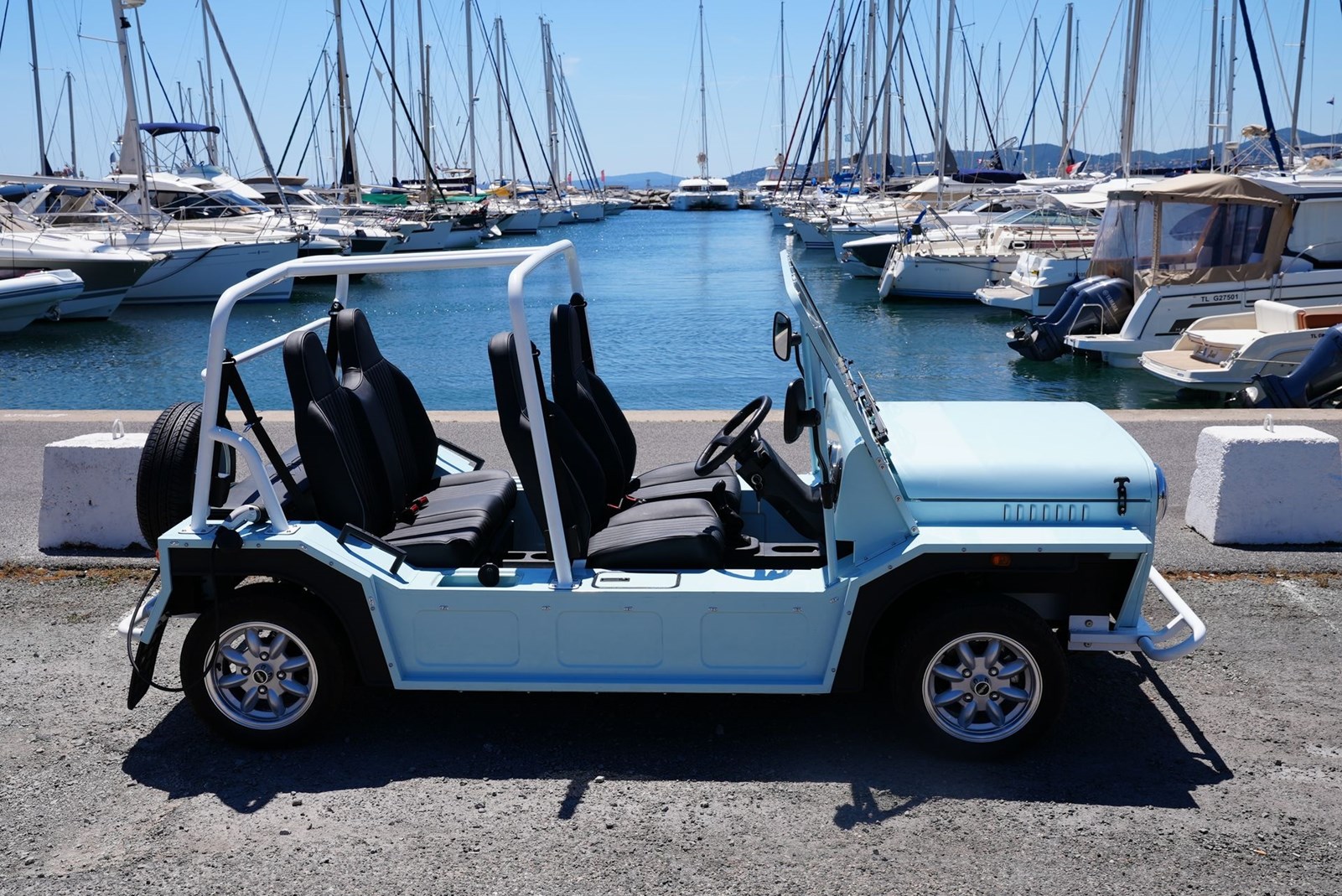 Moke Greece καλοκαιρινο αυτοκίνητο