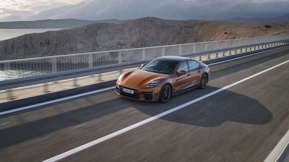 Porsche Panamera 2023