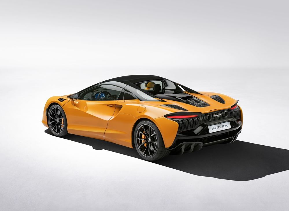 McLaren Artura Spider 2025