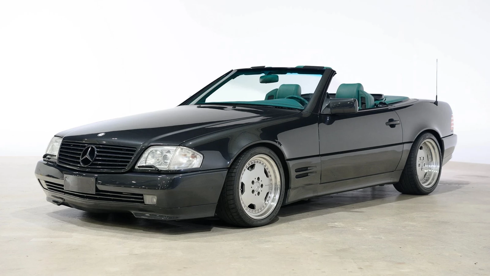 1993 Mercedes-Benz 300 SL Carat by Duchatelet