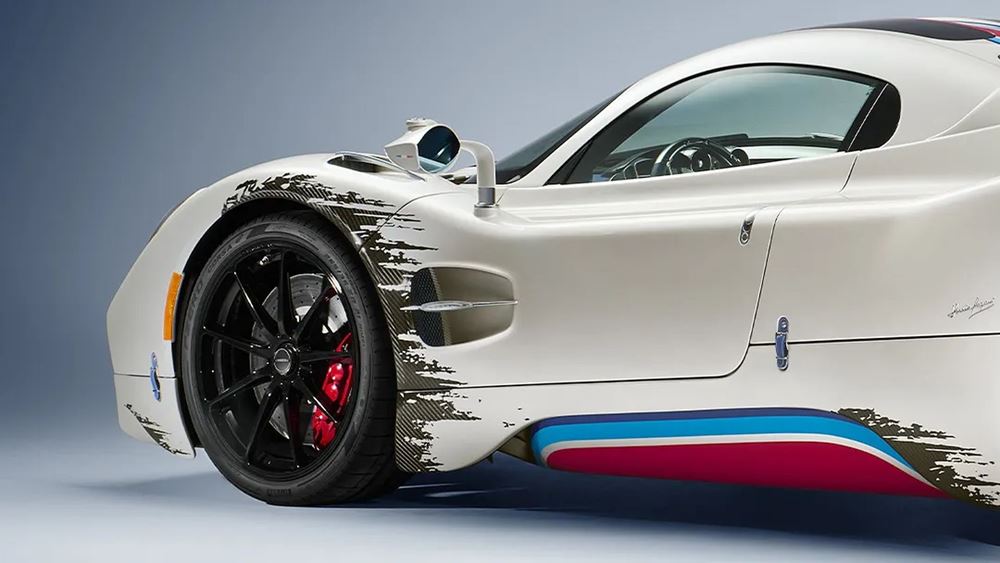 Pagani Utopia