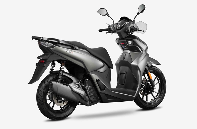 Voge SR16