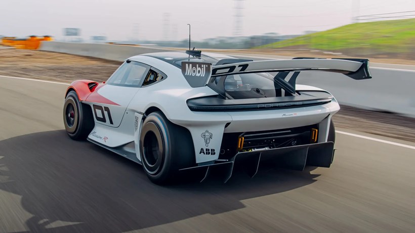 Porsche Mission R: Το ηλεκτρικό μέλλον των αγώνων