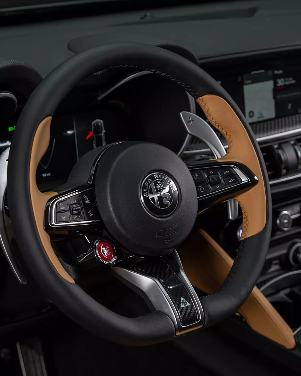 Alfa Romeo Stelvio QV Ντουμπάι