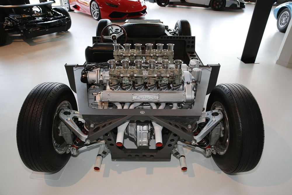 To σασί της πρώτης Lamborghini Miura