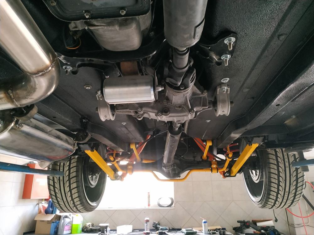 Lada Niva ελληνικό με 300 ίππους