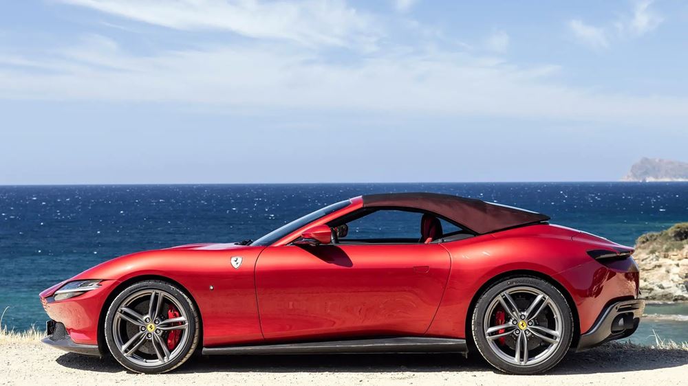 Ferrari Roma Spider