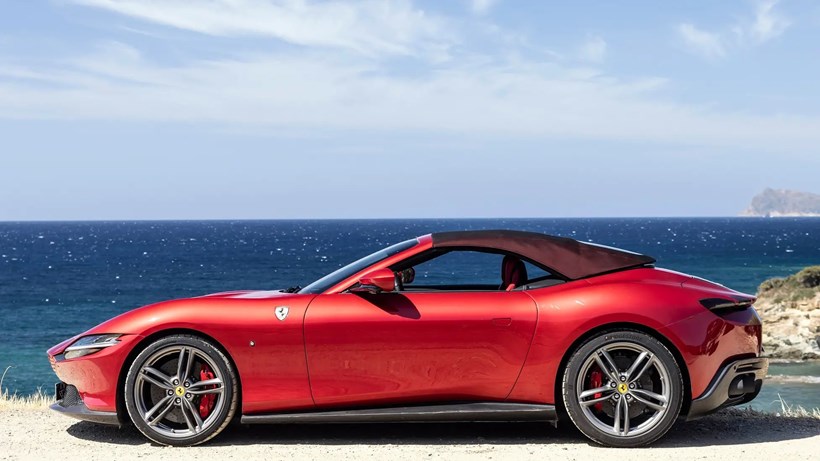 Ferrari Roma Spider