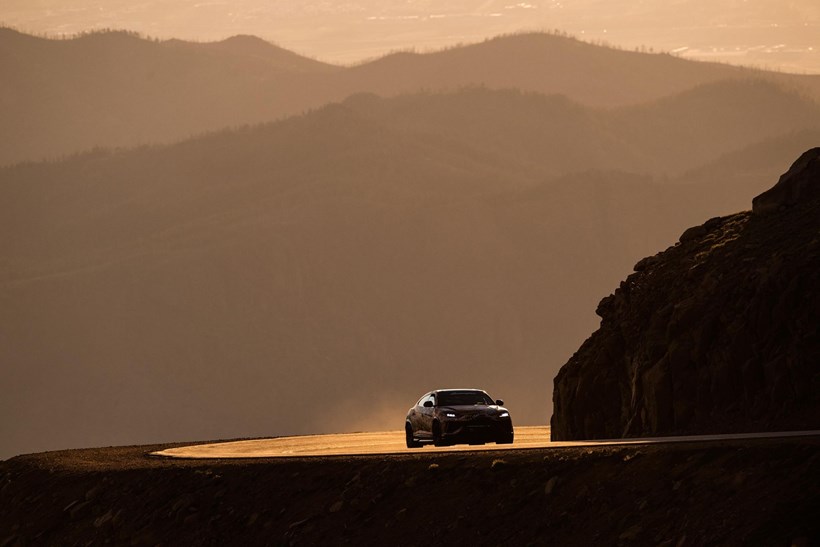 Η Lamborghini Urus στο Pikes Peak