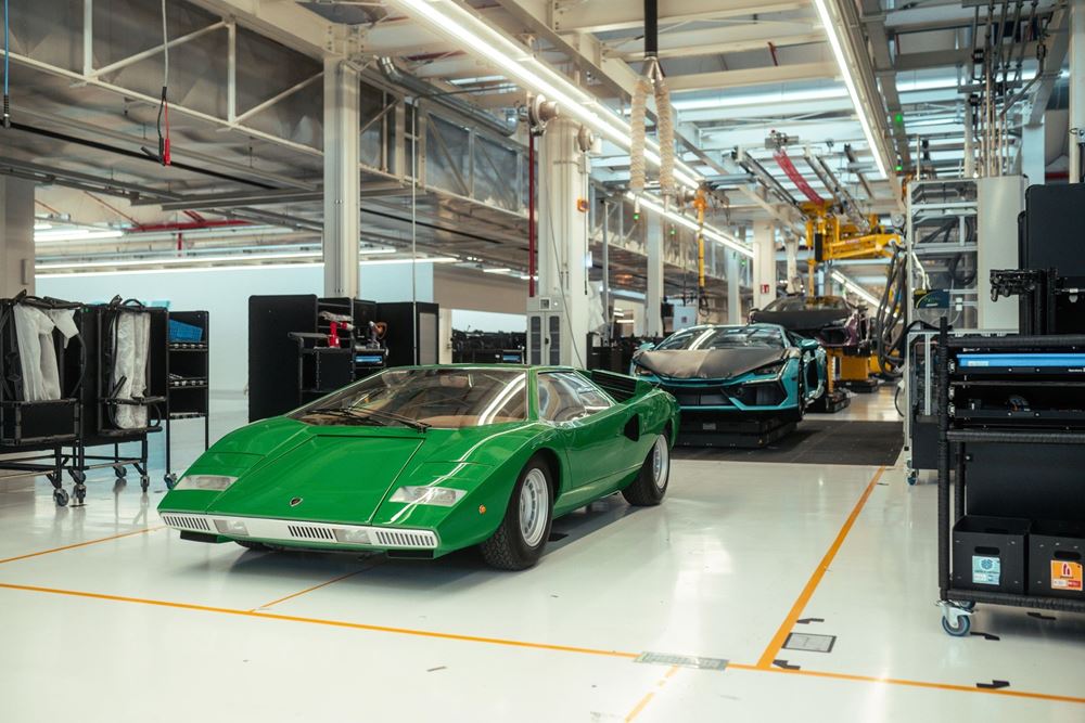 Lamborghini Countach γραμμη παραγωγής