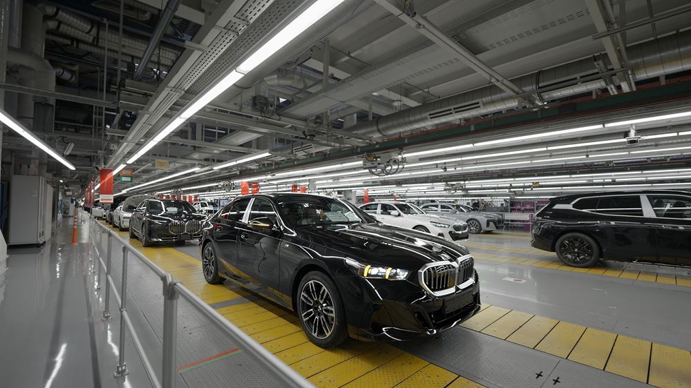 BMW αυτόνομη οδήγηση εντός εργοστασίου