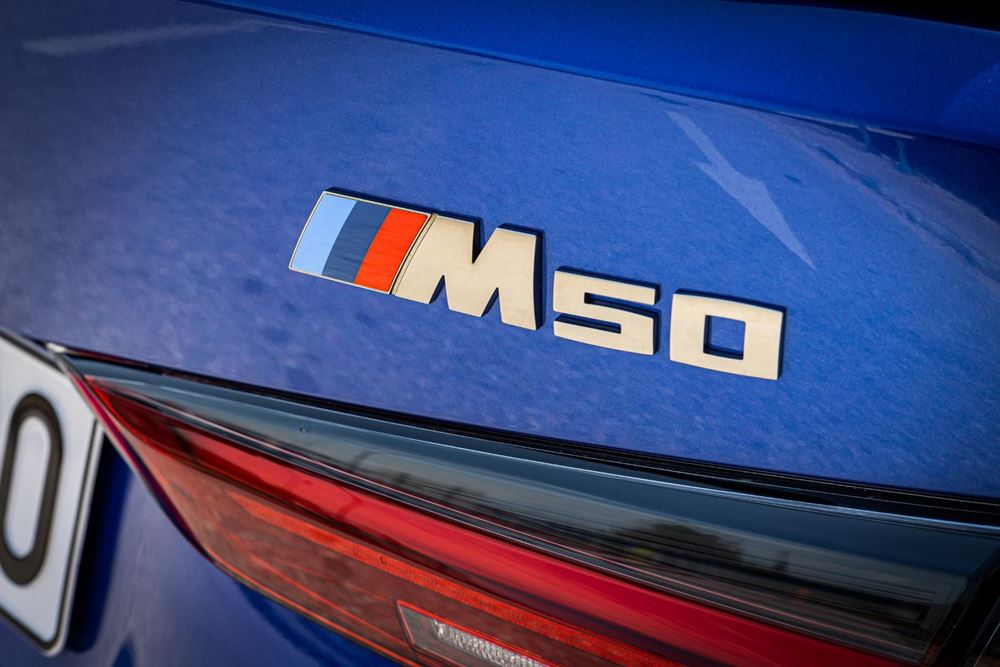 BMW i4