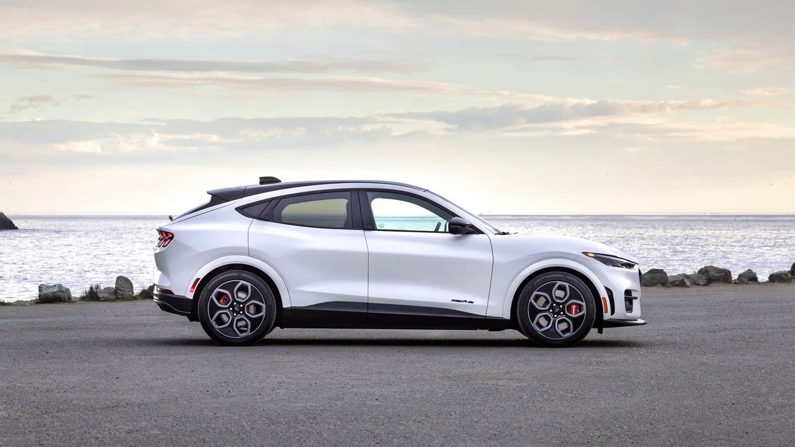 Ford Mustang Mach-E MY2026