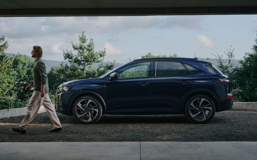 DS 7 PHEV 300 4WD