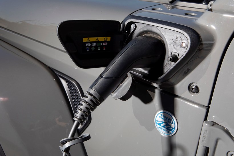 Jeep Wrangler 4xe Sahara plug in hybrid