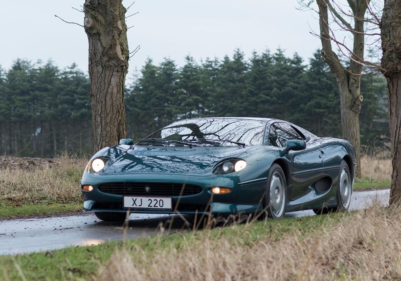 Pop Up Jaguar XJ220
