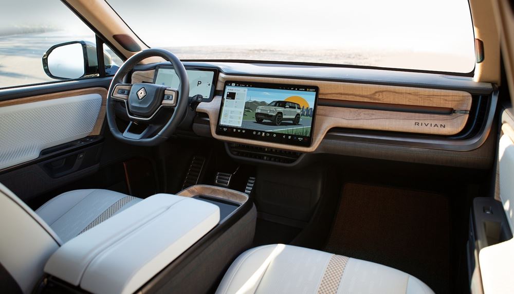 Rivian R1S Quad Pebble Beach