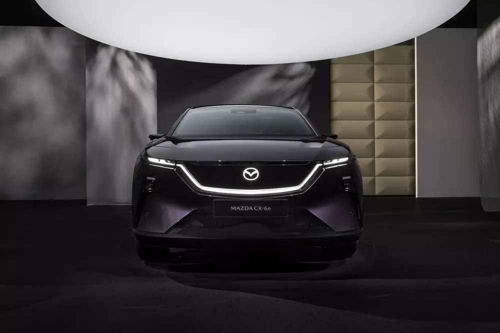 Mazda CX-6e