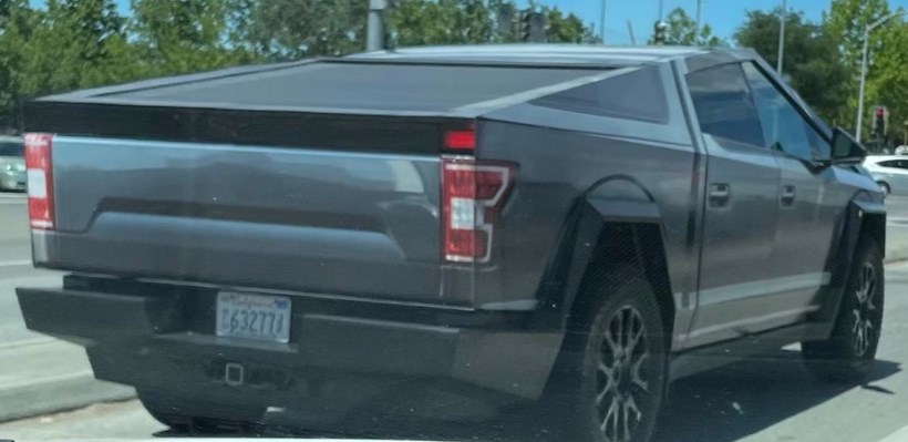 Tesla Cybertruck F150 look