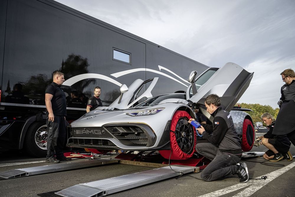 Το Mercedes-AMG One έσπασε το ρεκόρ στο Nurburgring