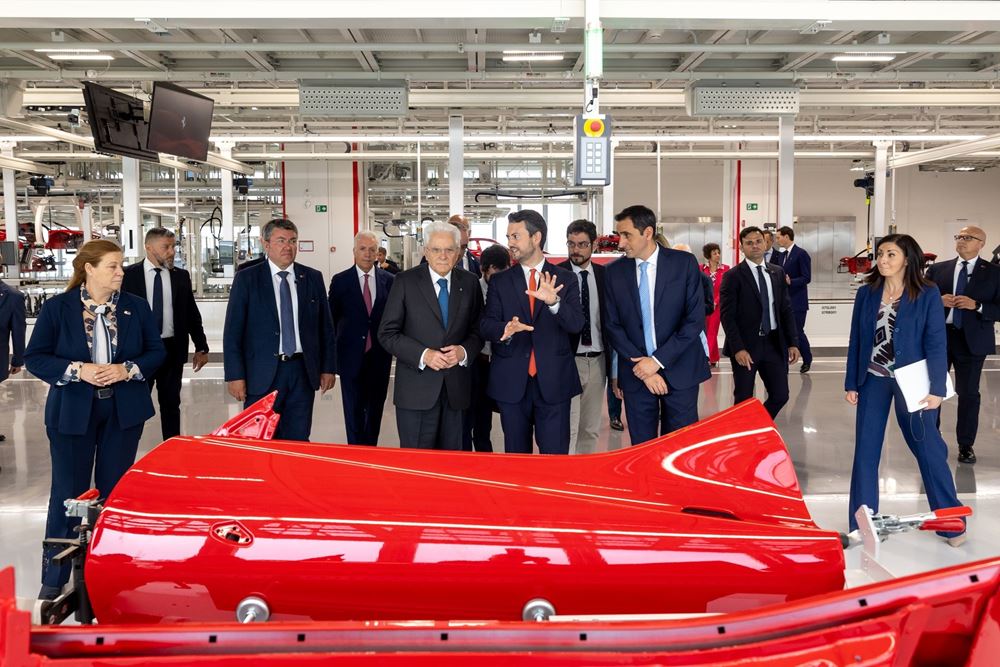 Ferrari e-building Maranello εργοστάσιο ηλεκτρικών hypercars John Elkann Sergio Matarella