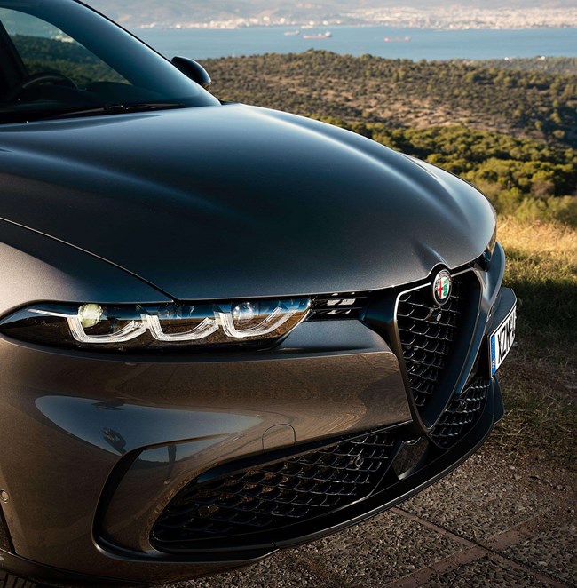 Alfa Romeo PHEV Q4