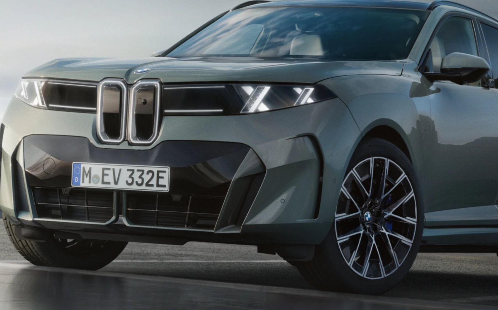 BMW X5 φώτα που μοιάζουν με το X του Elon Musk