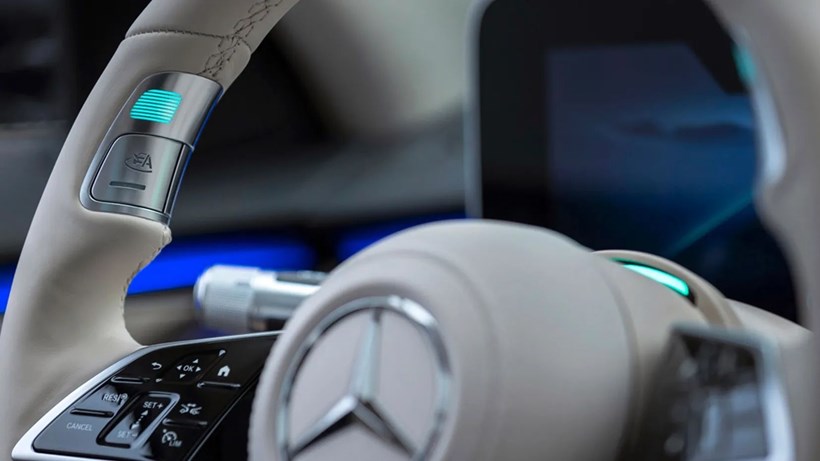 Mercedes κουμπί ενεργοποίησης αυτόνομου συστήματος
