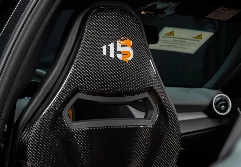 Alfa Romeo Giulia QV Ντουμπάι