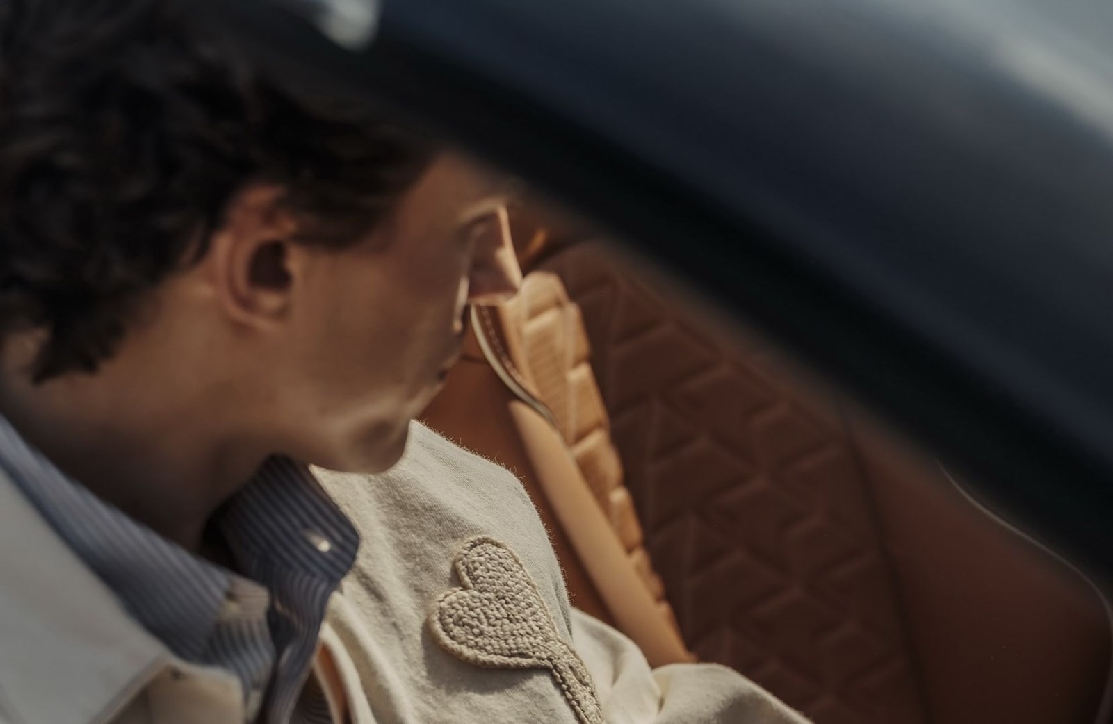 Tom Holland συνεργασία με Aston Martin