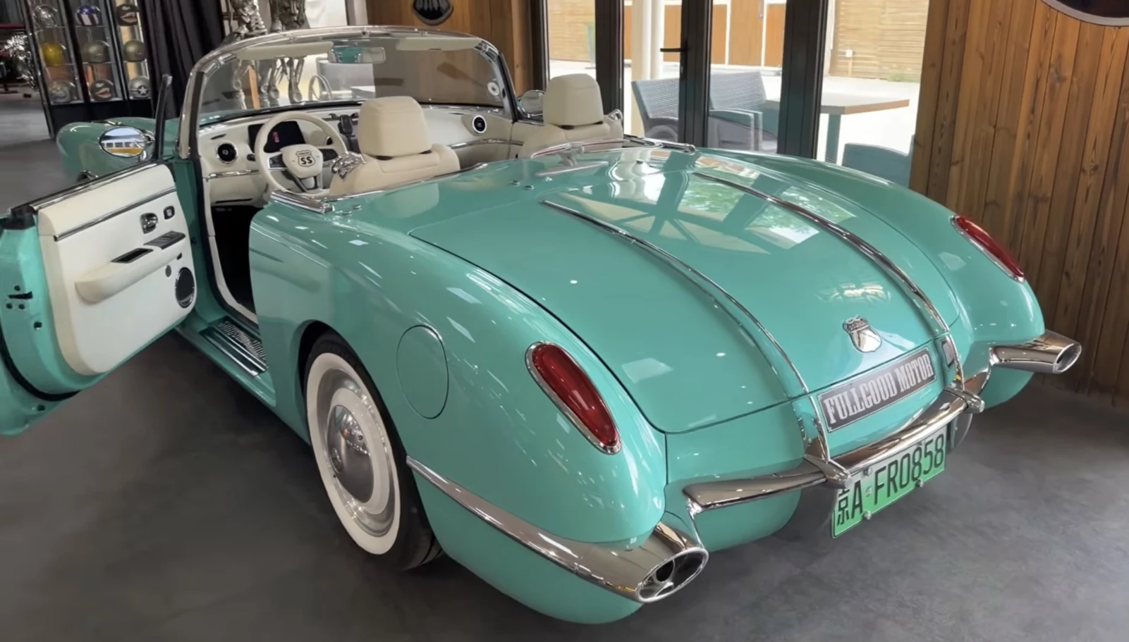 FullGood SS Dolphin