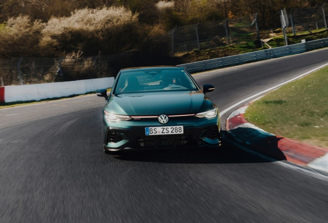 VW Golf GTI EDITION 50 Nurburgring