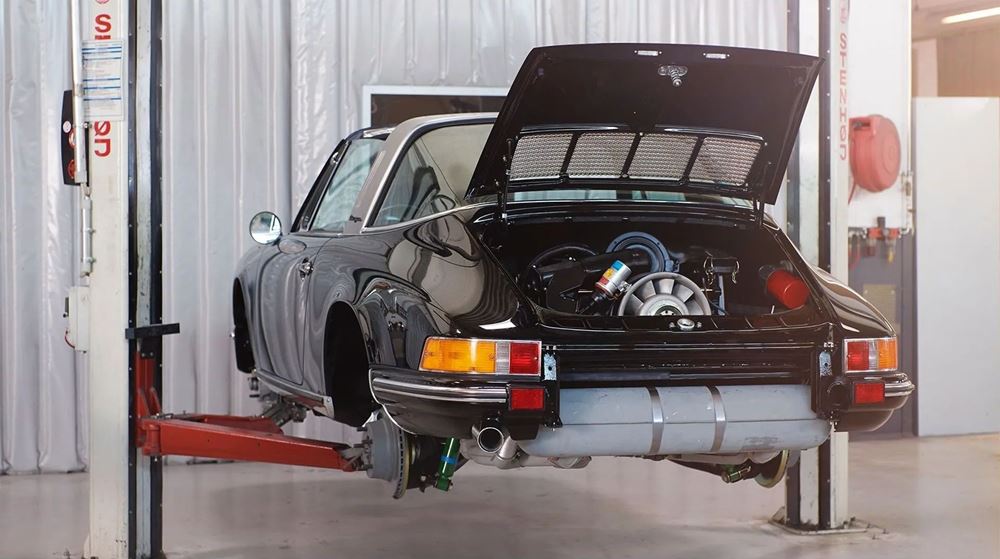 Porsche 911 Targa Auction