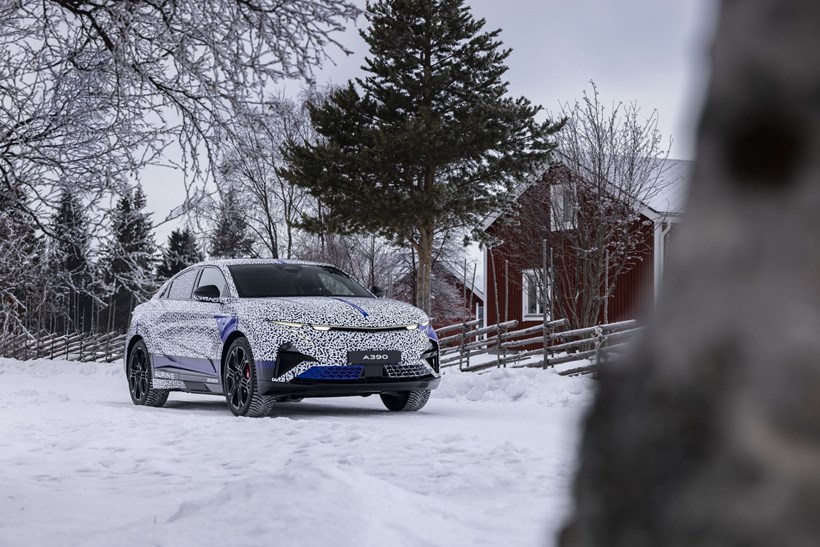 Alpine A390 Δοκιμές στο κρύο