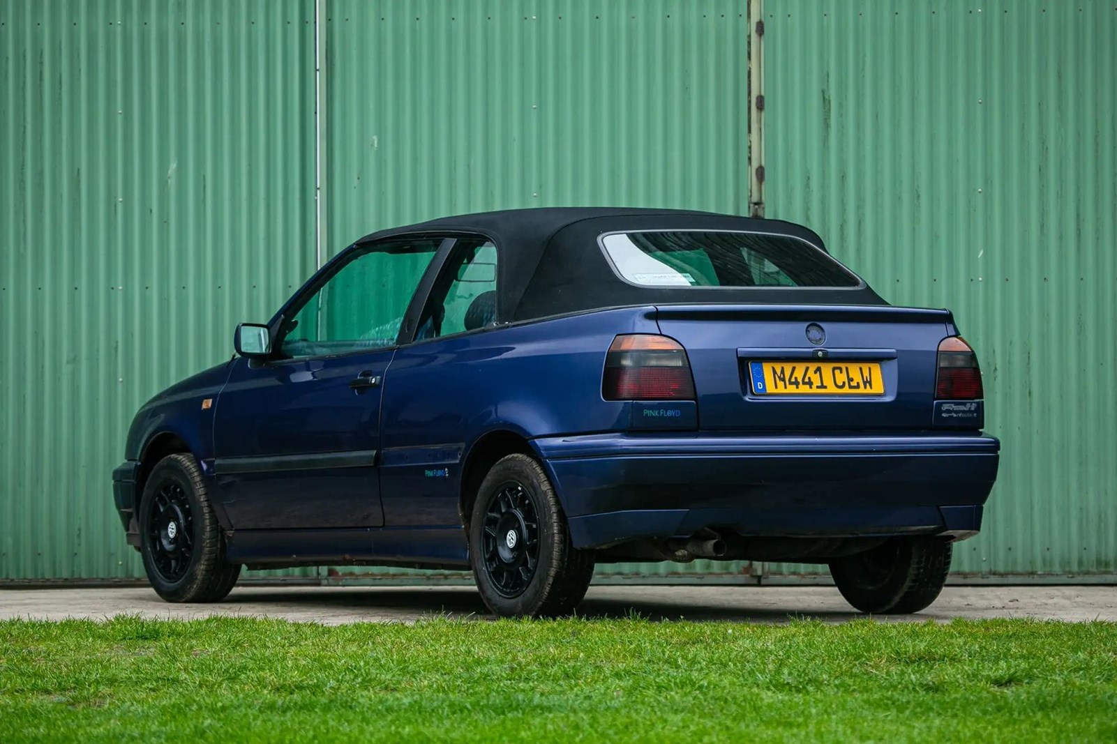 VW Golf Cabriolet Mk III Pink Floyd Edition