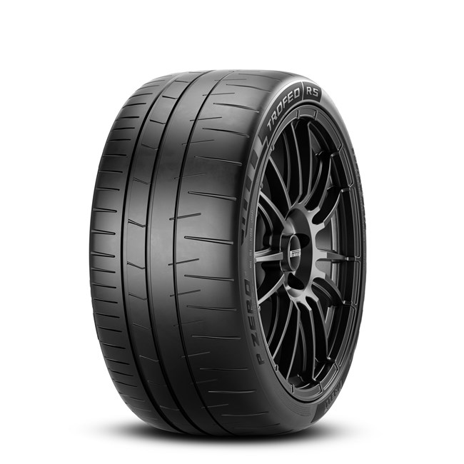 Pirelli P Zero Trofeo RS Pagani Utopia