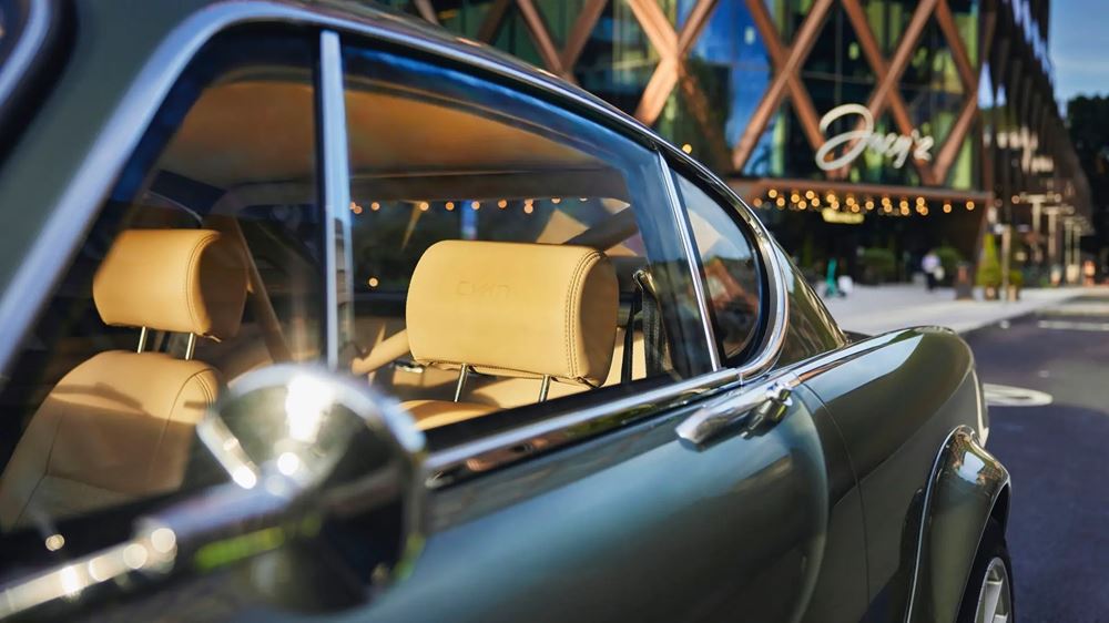 Volvo P1800 Cyan GT