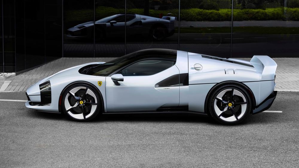Ferrari SC40